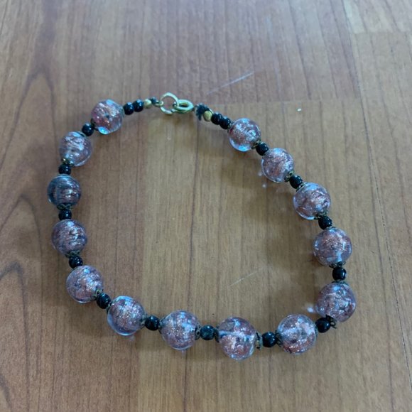 Beautiful Italian Glass Beaded Bracelet with clasp closure,  so lovely! - Picture 1 of 2